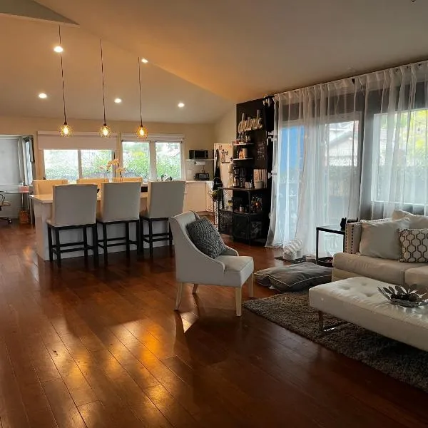 Spacious Home Steps from Huge Park and Outdoor Fun, hotel v destinaci San Jose