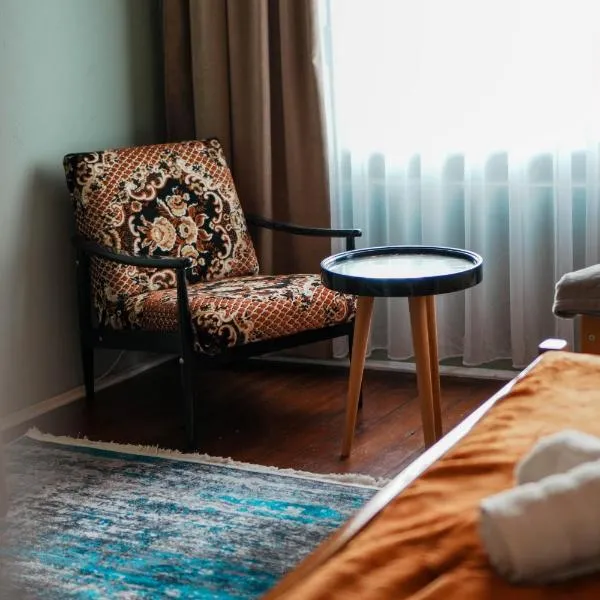 OLDNEW Apartments & Rooms, ξενοδοχείο σε Prizren