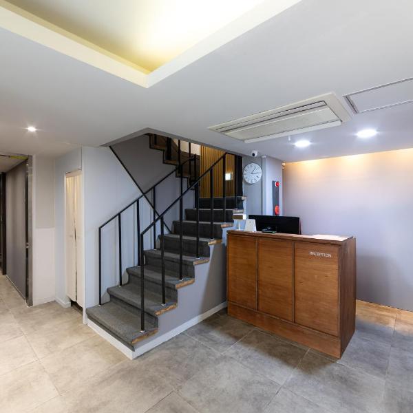 About Stay Seoul, Seul