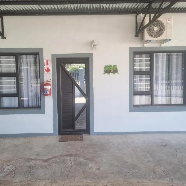 Pooltjie's Self-catering Overnight, hotel in Keetmanshoop
