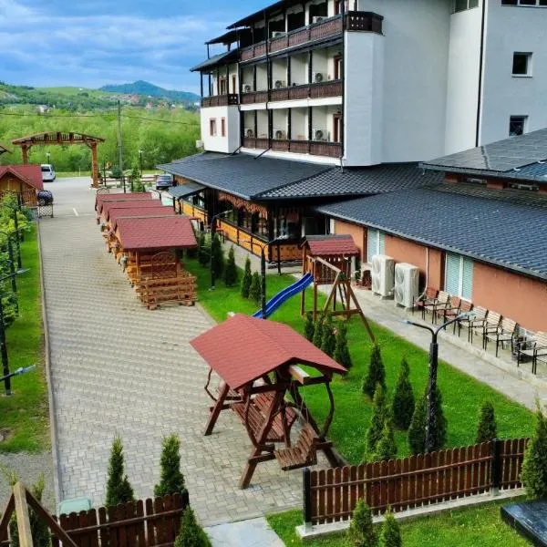 Sura Getilor -Nature Resort & Spa Bucovina, hotel en Voroneț