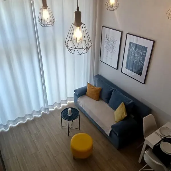DROINVEST Apartament Zarembowicza WROCŁAW LOTNISKO AIRPORT - FV, hotel in Wrocław