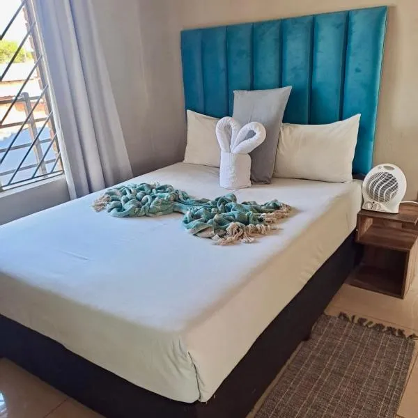 Kwadines Accommodation، فندق في Standerton