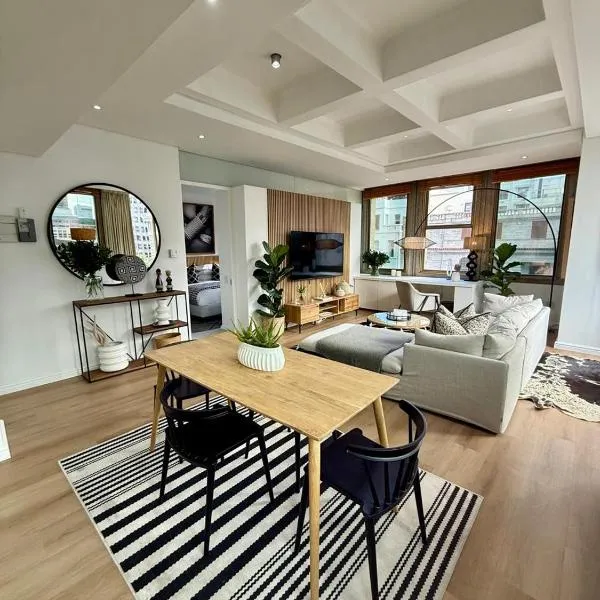 #507 Cartwright - Modern City Apartment, hotel in Cape Town