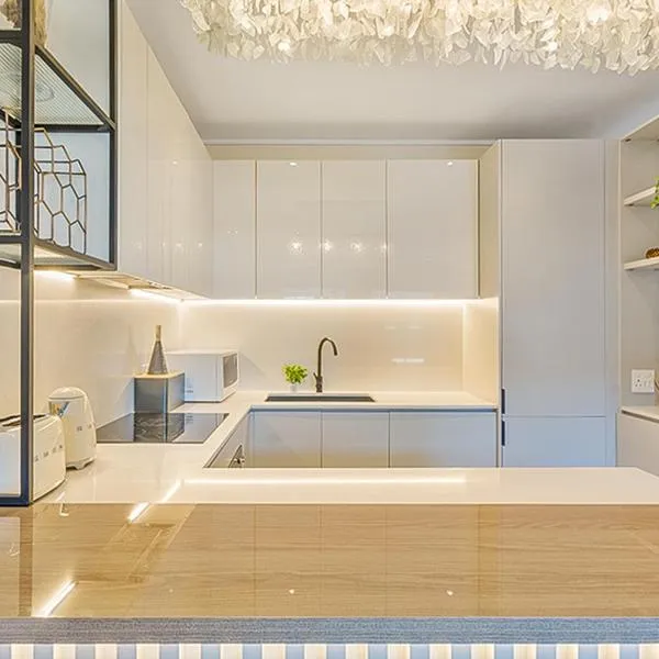 Hyde Park Sandton Luxury 2BR Top Floor, hotel in Johannesburg