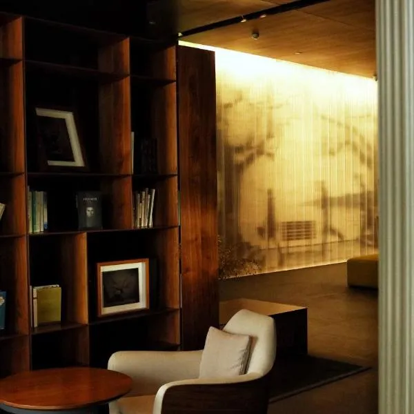 The Nook Hotel Hangzhou - A design hotel, 20 mins to West Lake and Lingyin Temple, hotel in Hangzhou