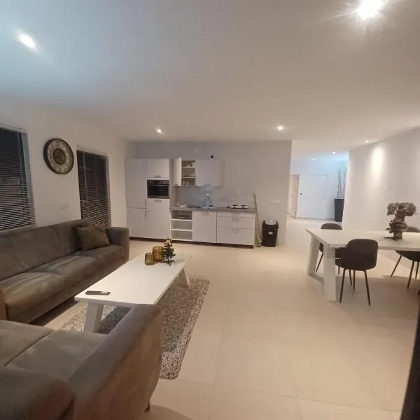 Pelikaan apartment - Regal Rentals Curacao, hotell sihtkohas Grote Berg