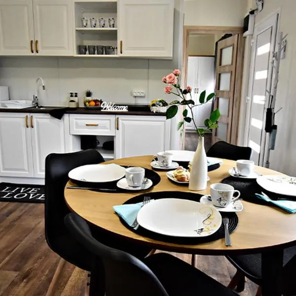 Csoda Apartman, hôtel à Domaszék