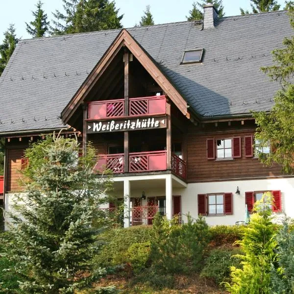 Ferienanlage Zum Silberstollen 2 Häuser am Berg Polderhof und Weißeritzhütte、クロルト・アルテンベルクのホテル