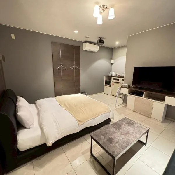 Hotel JOYCE, hotelli kohteessa Saijō-chō