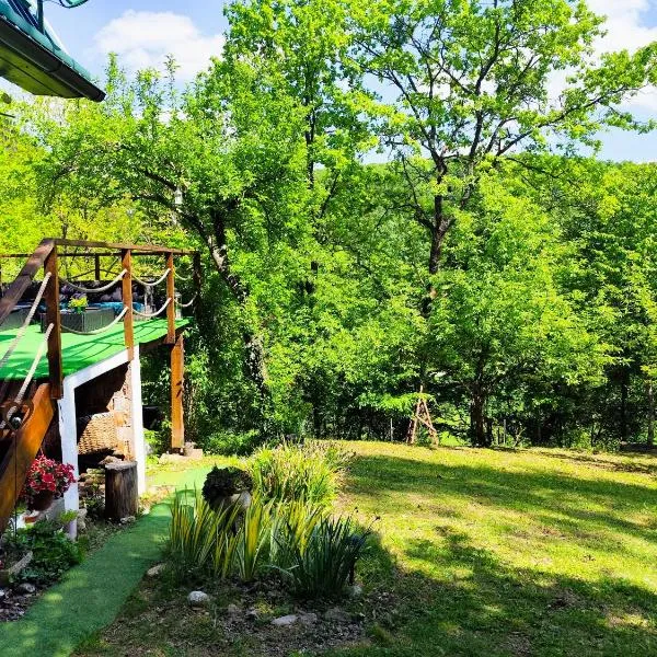 UNDER THE GREEN ROOF, hotell sihtkohas Blaževića Dol