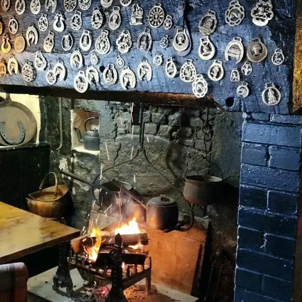 The Tuckers Arms, hotel in Dalwood