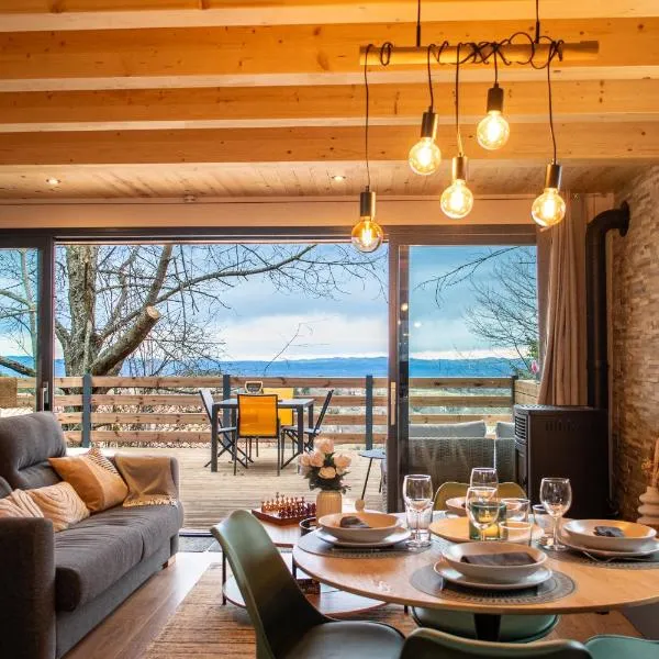 Les Gites du O' Forêt-Gîte O'rizon avec bain nordique et magnifique vue sur la plaine du forez, hotel v destinaci Verrières-en-Forez