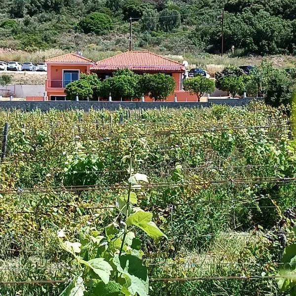 Private villa , 5 min drive from the beach, hotell i Minia