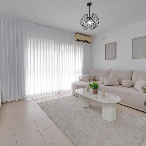 Enjoy, Hotel in ‘Ein Ya‘aqov