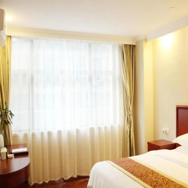 GreenTree Inn Bole Wanxianghui Express Hotel, hotell sihtkohas Dalt