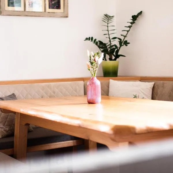 Gästehaus Erika - by myNests, hotell sihtkohas Schladming