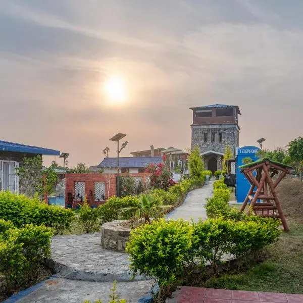 Jim & Holmes Resort & Luxury Residences in Jim Corbett National Park, hotell sihtkohas Rāmnagar