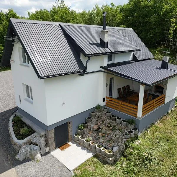 Grofova Kuća, hotel in Lipovlje