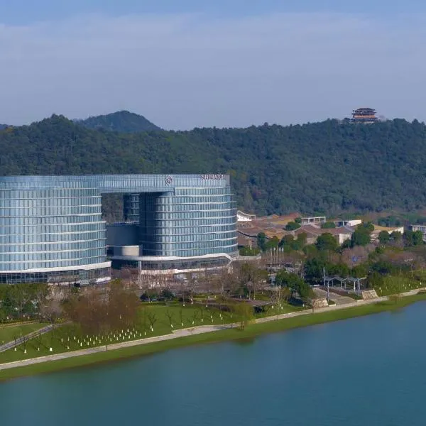 Sheraton Hangzhou Fuyang, hotell i Hangzhou