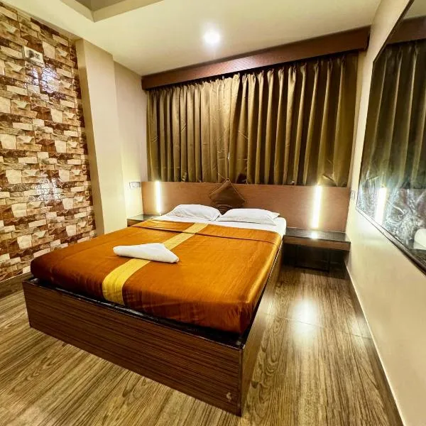 Silver Line Hotel - Nr Netaji Subhash Chandra Bose International Airport with Airport Drop, hotel in Kolkata