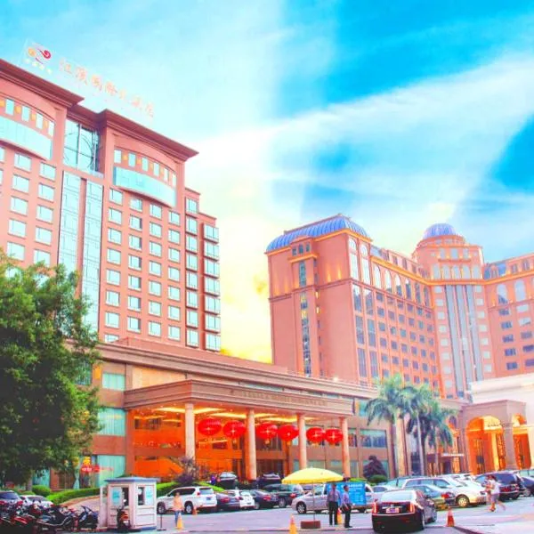 Riverside International Hotel, khách sạn ở Wuzhou