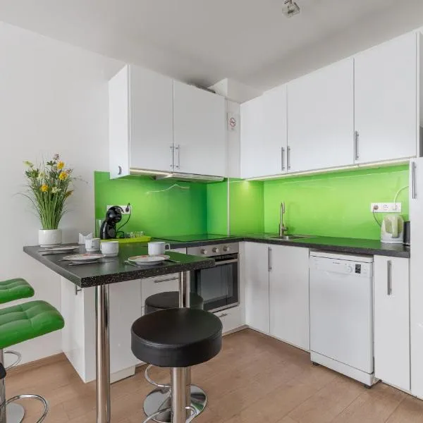 Maria's Family Home with free Parking, Hotel in Budapest