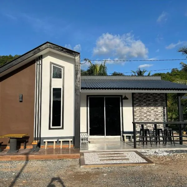 Amani village, hotel en Kangar