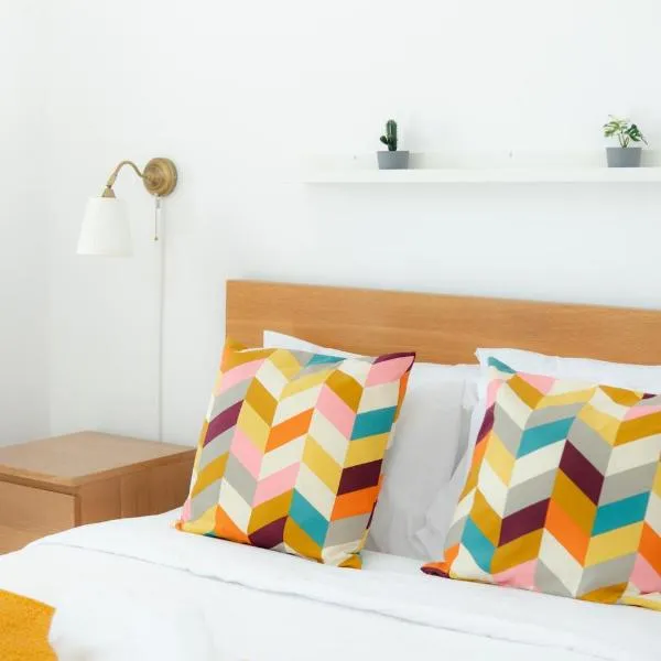 Studio next to São Jorge Castle, hotel in Lisbon