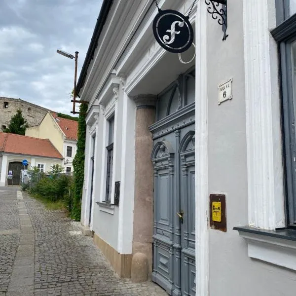 Villa Fazola, hotel in Eger