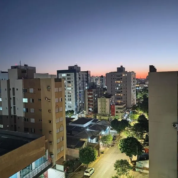 Flat in the center of Londrina, hotel i Londrina