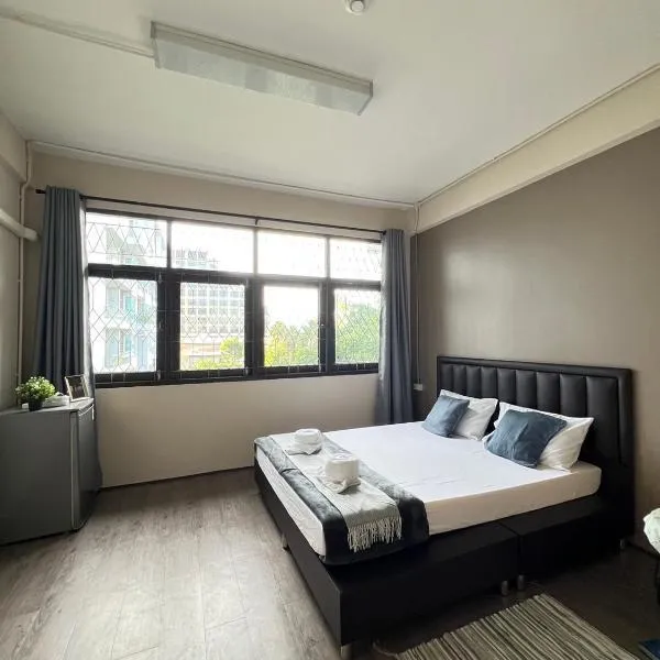 The Cage Suites, hotel in Bangkok