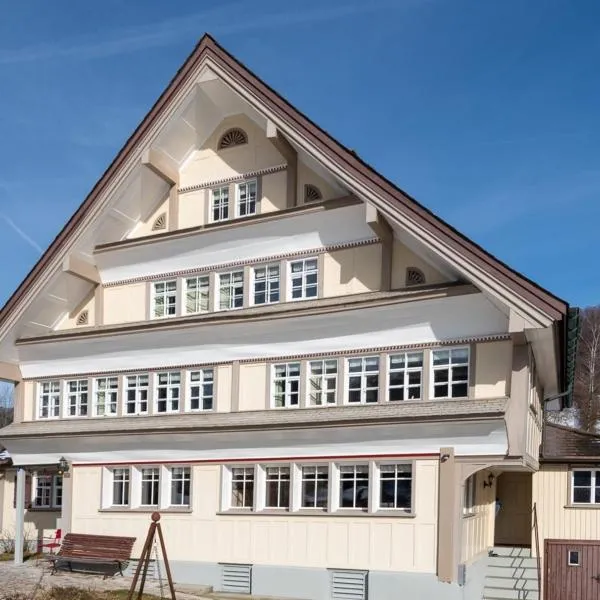 Ferienhaus Lindeli, Luxeriös eifach, hotel Sankt Peterzell városában