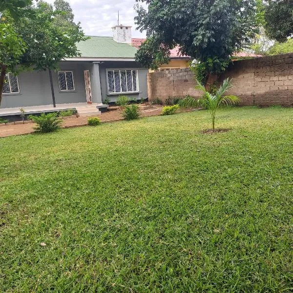 Avery's Perch - Nottie Broad, hotel i Livingstone