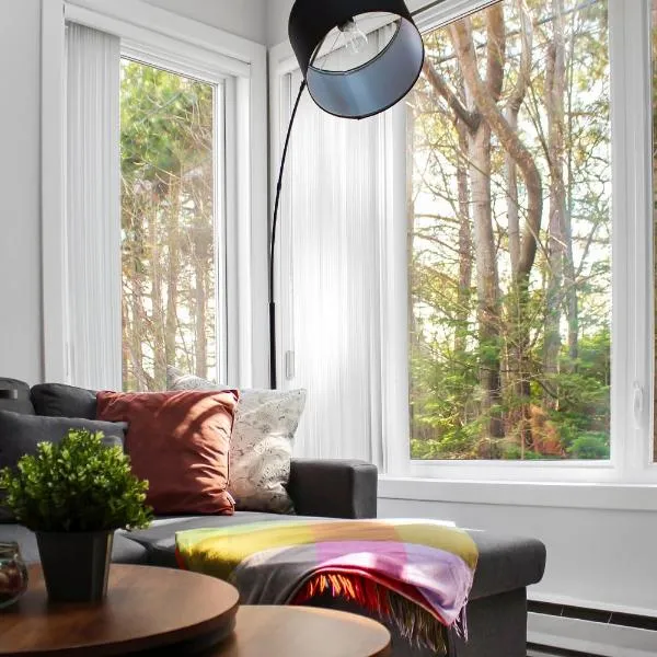 Le Refuge Du Mont near MSA with Water Park and Golf, hotel v destinaci Beaupré