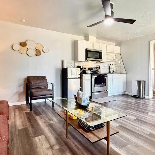 Plaza District Budget Studio Full Kitchen #20a, hôtel à Oklahoma City