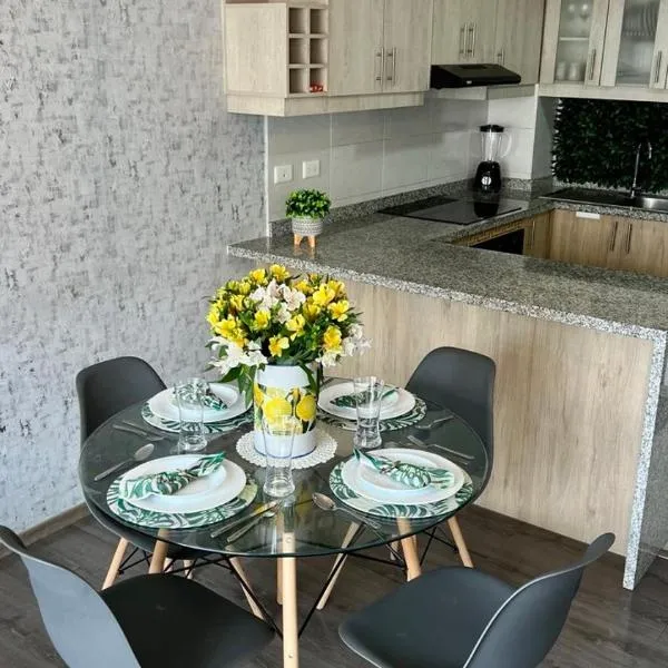 Apartamento cerca de Solca y Embajada Americana, hotel in Quito