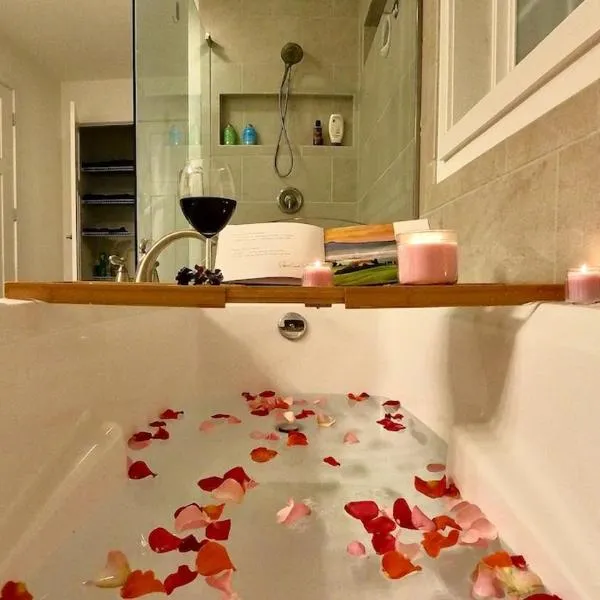 Perfect Family Getaway! Steps from Attractions, hotel v destinaci Hummelstown