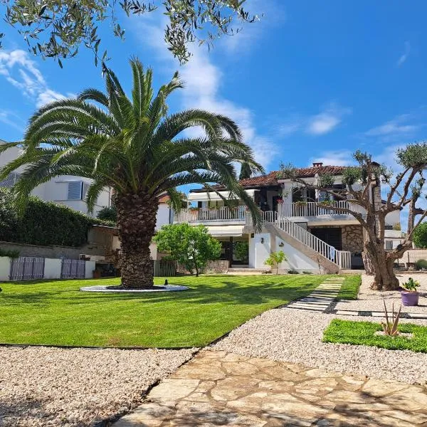 RIVA GARDEN relax, hotel a Novigrad