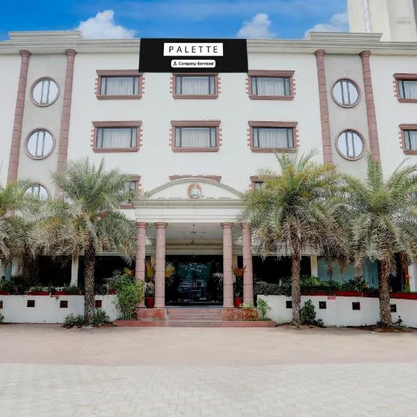 Palette Anand Formerly Hotel La Casa Inn, hotell sihtkohas Anand