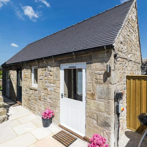 Country Cottage with Hot Tub - pre-heated for your arrival, hotel v destinaci Buxton