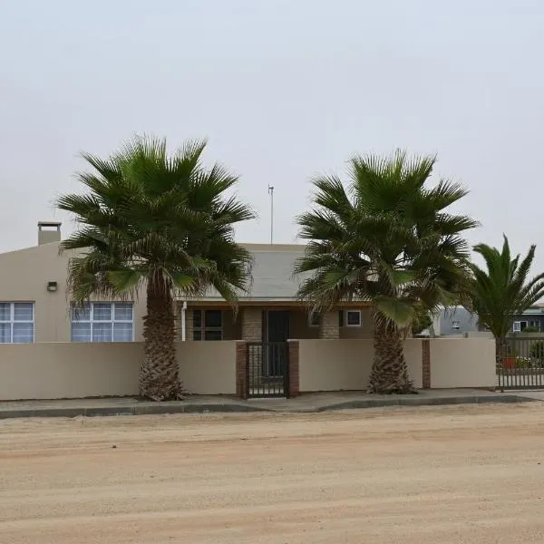 1801 on Brandberg, hotel in Hentiesbaai