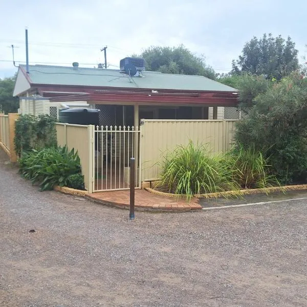 Hillvue House, hotel di West Tamworth