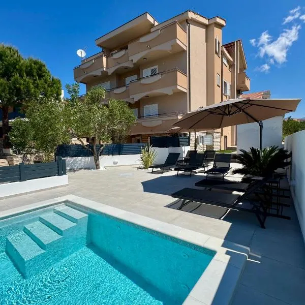 托馬公寓，諾瓦的飯店