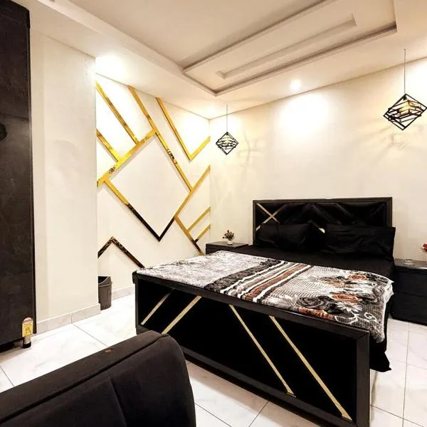 Soundproof 2 Bed apartment in Lahore Zameen Opal, hotel in Lahore