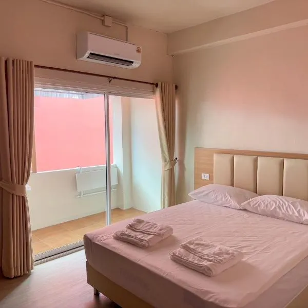 Apartment Near Big Buddha, hotel i Bangkok Yai