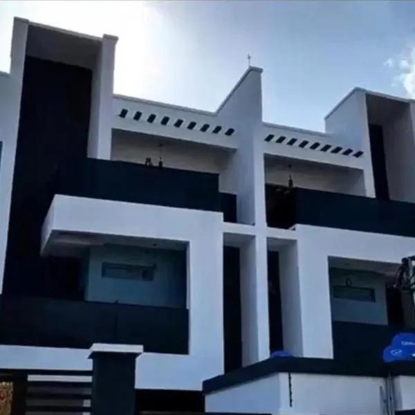 PeaceField Haven, хотел в Икеджа