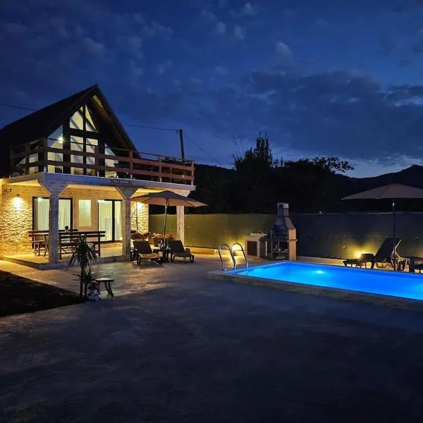 Vila Ksenija, Hotel in Bar