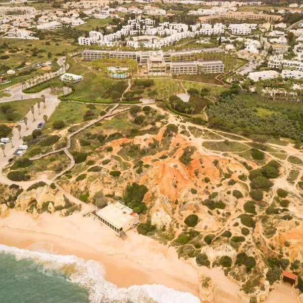 Kimpton Atlantico Algarve by IHG, ξενοδοχείο σε Αλμπουφέιρα
