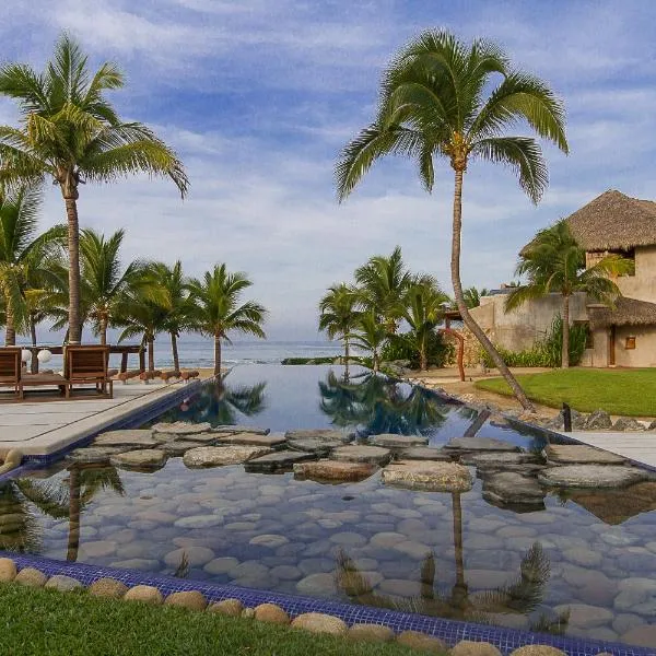 Las Palmas Luxury Villas, hotel di Zihuatanejo